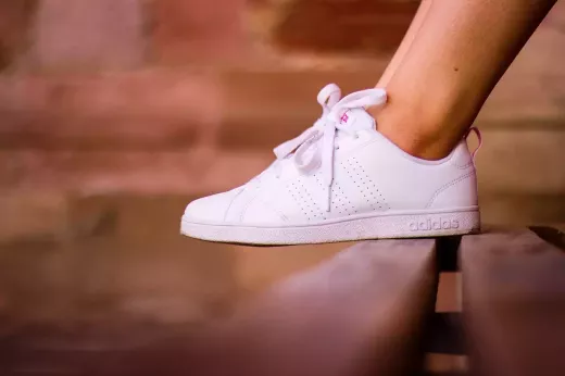 How to Style Flats for Work and Casual Outings